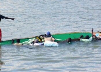 Chavirement d&rsquo;une pirogue de lutteurs : le bilan s&rsquo;alourdit