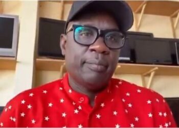 Mis au frigo, Lamine Samba lance des piques aux gestionnaires de TFM et menace