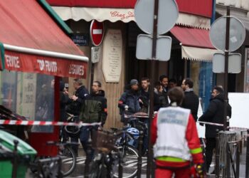 France: Trois morts et plusieurs blessés dans une fusillade à Paris