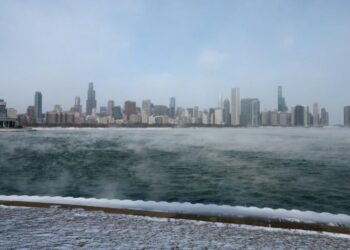 Le réveillon de Noël bouleversé par une tempête hivernale pour des millions d'Américains