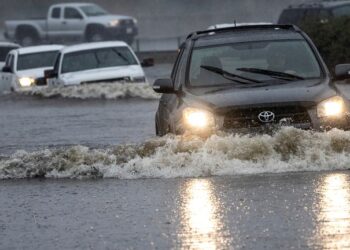 Après les tempêtes hivernales, la Californie menacé par un cyclone
