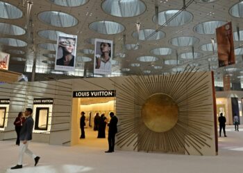 Noora, une Qatarie qui brille parmi les géants du luxe