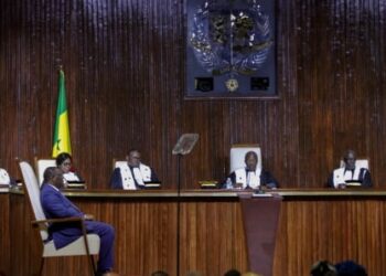 Prorogation agitée du mandat de Macky Sall : La polémique et les faits !