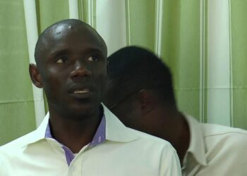 Grève de la faim : René Capin admis aux urgences, Ampoi Bodian affaibli