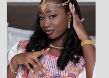 Henné Time pour la fille de Awa Balla Thiam avant un mariage fastueux avec le frère de Wally Seck