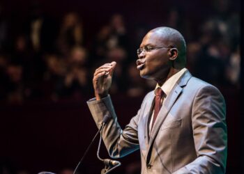 Khalifa contre-attaque : «Nous ne sommes pas des traitres»