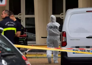 France : un enseignant poignardé à mort et deux blessés dans un lycée à Arras