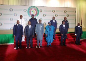 La Cedeao prend acte du départ du pouvoir de Makcy Sall…