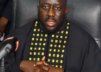 Décès de Mbaye Sidy Mbaye : Le ministre de la Communication salue la mémoire d’un « professionnel respectable »