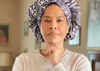 Attaques contre Diomaye Faye : Nathalie Yamb tacle sévèrement l’écrivaine Fouazia Zouari