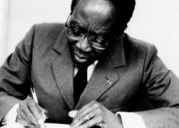 Enchères de livres de Senghor: vente « suspendue » en France pour des « négociations » avec l&rsquo;État du Sénégal