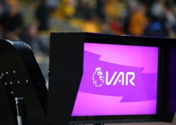 Premier League : Les clubs vont voter pour supprimer la VAR dès la saison prochaine !