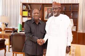 Côte d’Ivoire : Ouattara s’est entretenu avec l’ambassadeur du Sénégal El Hadj Daouda Niang