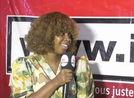 Mandat d’arrêt international : pourquoi la justice française traque Gabrielle Kane