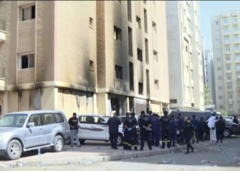 Koweït: 50 morts dans l&rsquo;incendie d&rsquo;un bâtiment abritant des travailleurs étrangers