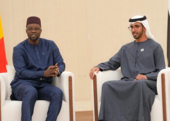 Voyage : Sonko est arrivé aux Emirats Arabes Unis